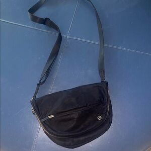 Lululemon festival bag